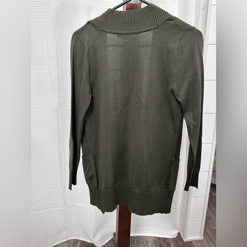 Cardigan - Picture 2 of 3